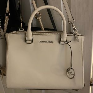 White Michael Kors Crossbody Bag